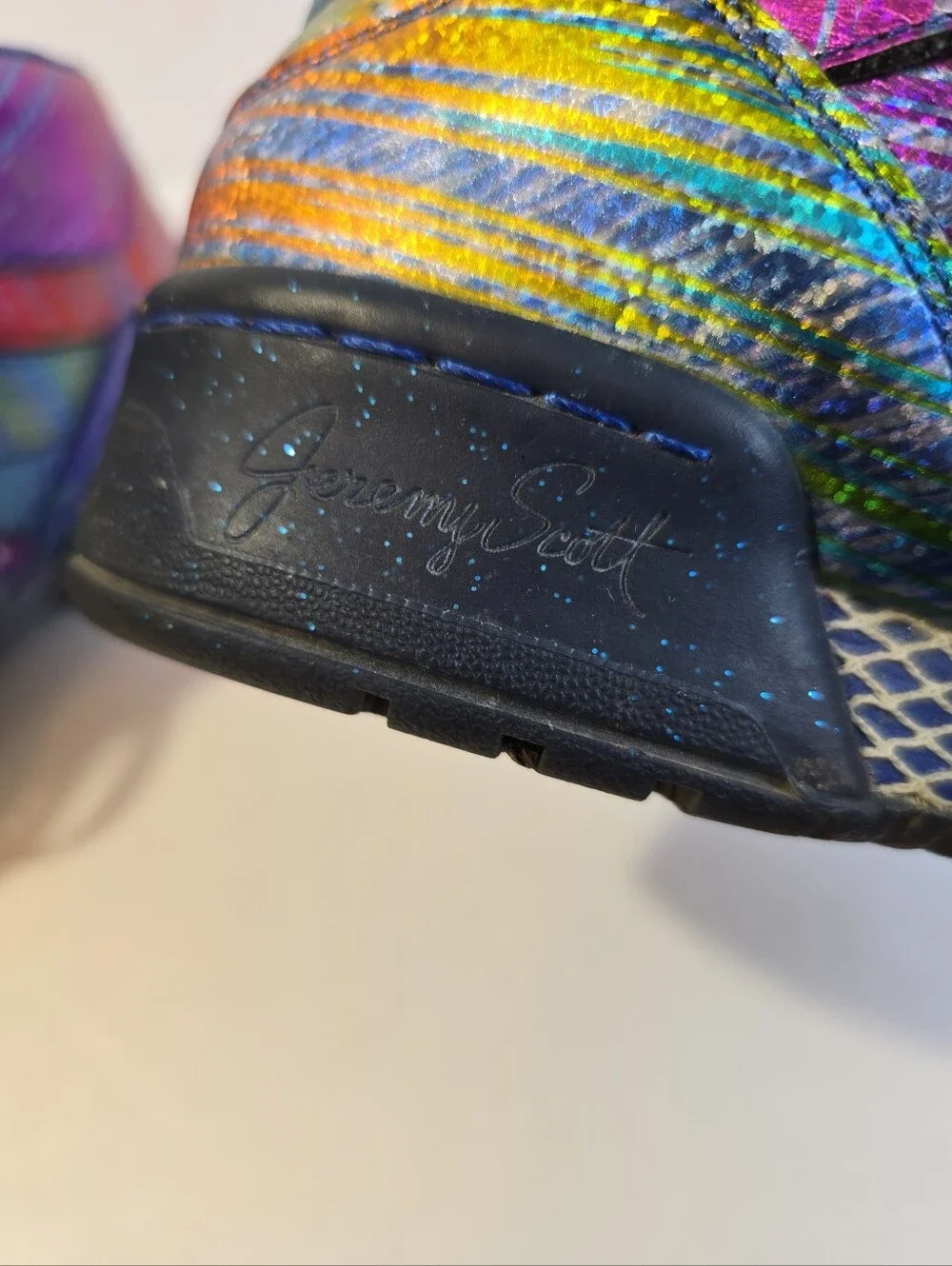 Adidas x Jeremy Scott JS Wings Iridescent Rainbow Sneakers Mens Size 7.5